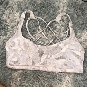 Lululemon free to be zen bra